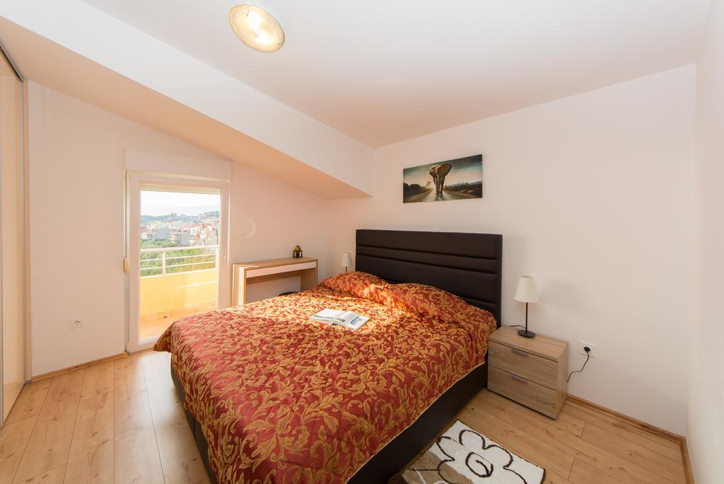 Apartments Max&Leon โปดสตรานา ภายนอก รูปภาพ
