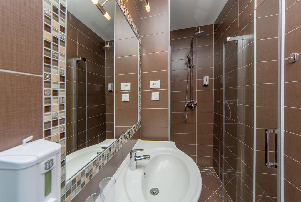 Apartments Max&Leon โปดสตรานา ภายนอก รูปภาพ