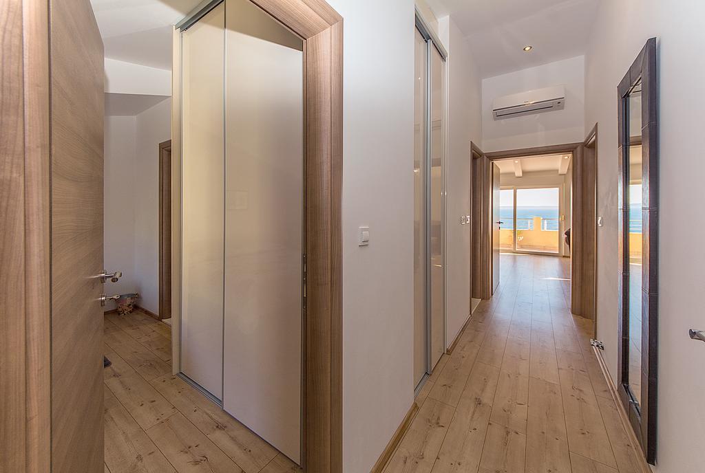 Apartments Max&Leon โปดสตรานา ภายนอก รูปภาพ